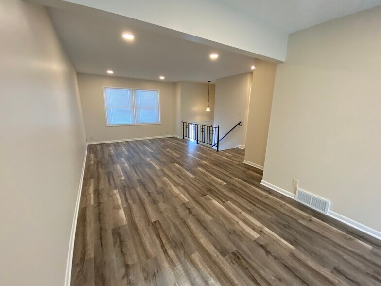 Building Photo - 10713 Browne St