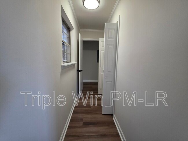 Building Photo - 1413 Nannette St