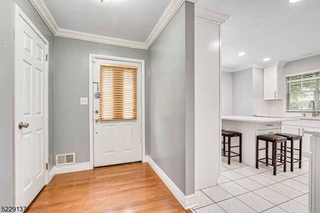 Building Photo - 131 Bonney Ct