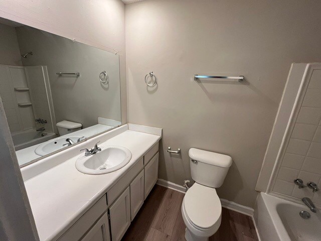 Building Photo - 5255 Greenwood Ter