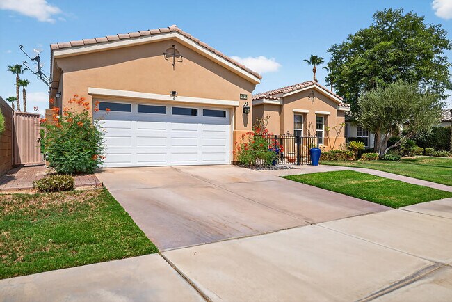Primary Photo - 60543 Desert Shadows Dr