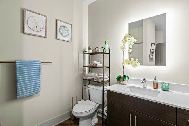 Building Photo - 455 14th St NW