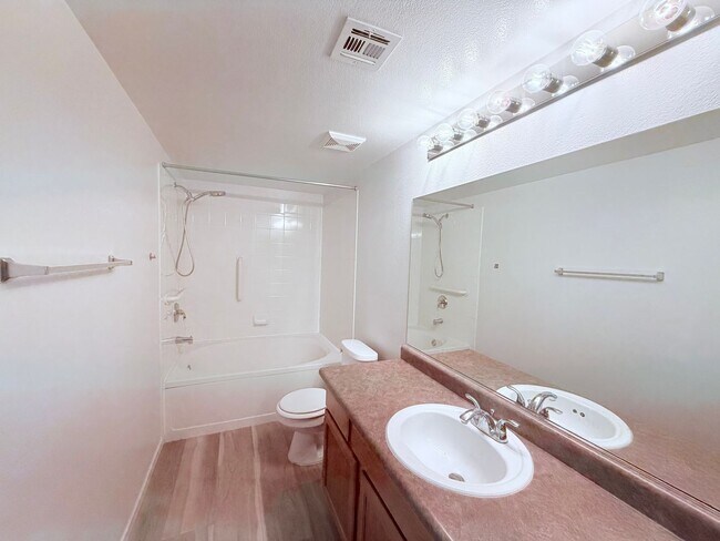 Building Photo - Lower than comps Tuscano condo