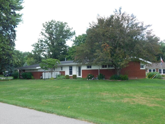 Building Photo - 26150 Barbados Rd