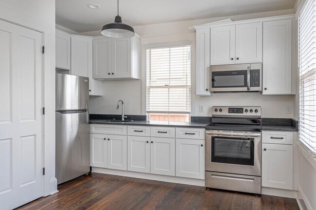 Building Photo - 1403 Jefferson St