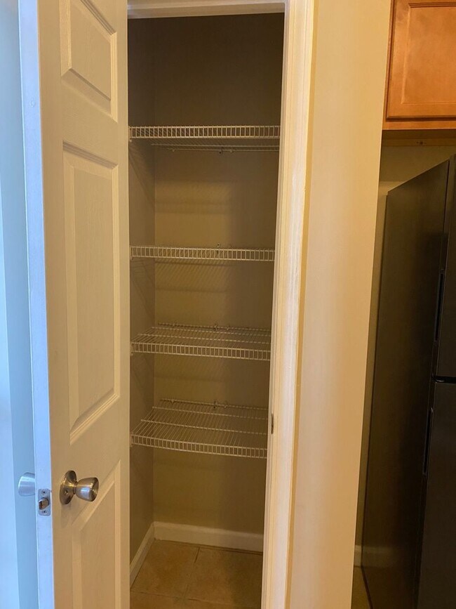 Building Photo - Cozy 3 Bed/2 Bath Home, Centrally Located in a Quiet Cul-de-Sac! *1/2 OFF Security Deposit for Ac...