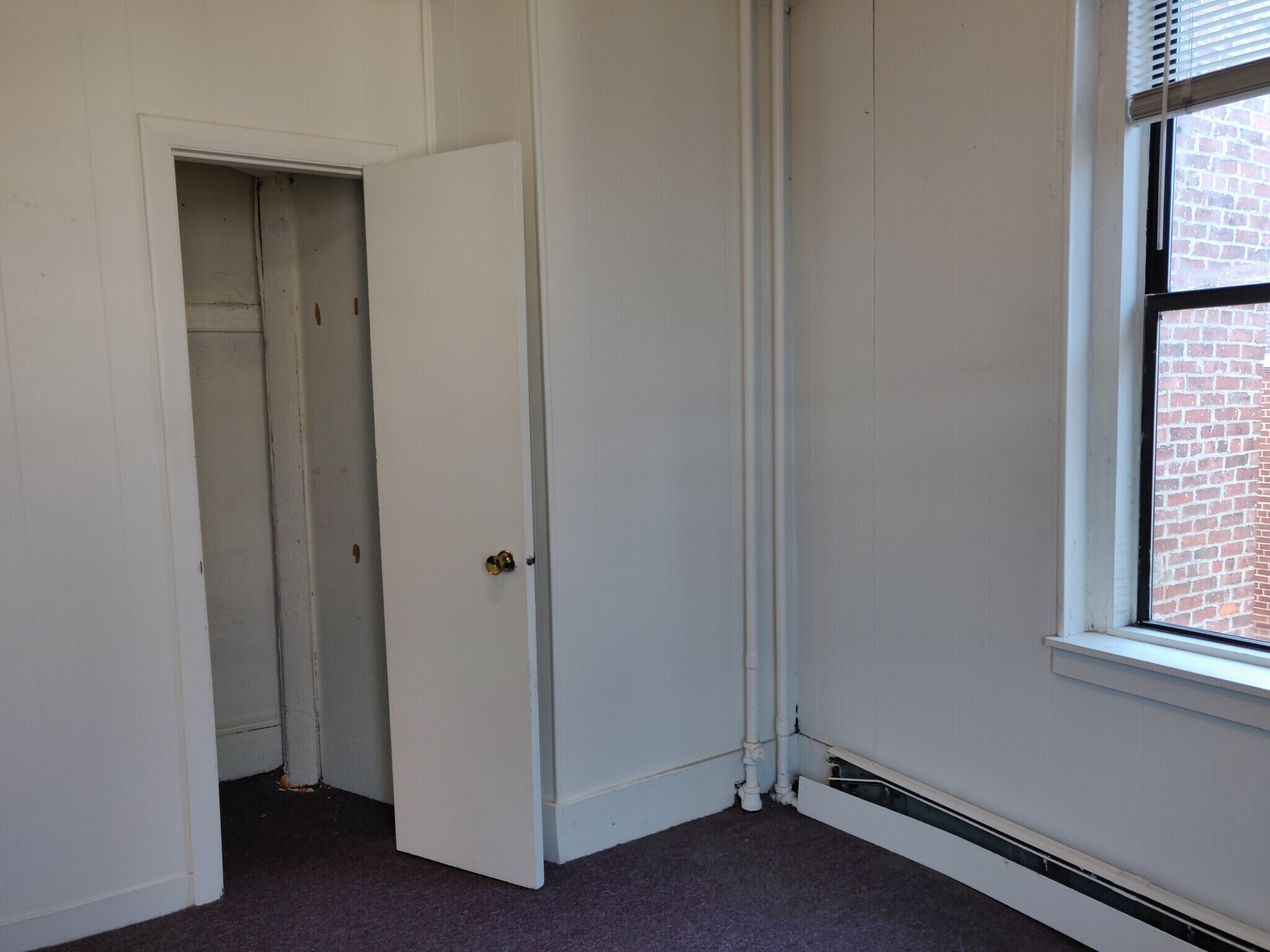 Building Photo - 40 Joy St