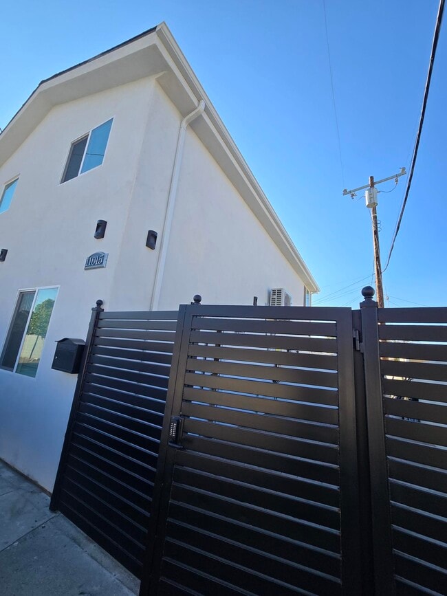 Building Photo - 11015 Califa St