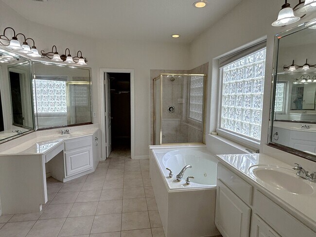 Building Photo - 19538 Piney Lake Dr