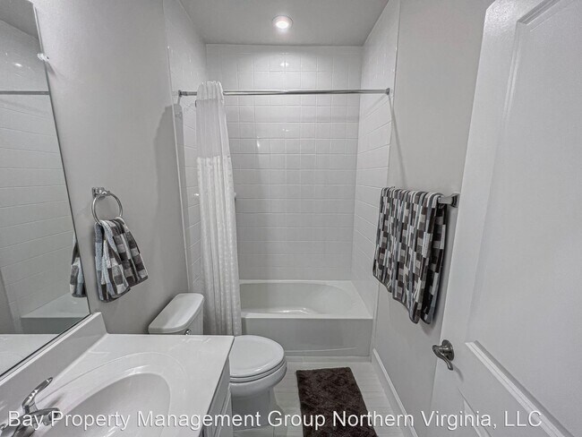 Building Photo - 3 br, 3.5 bath House - 10605 Speiden Trail