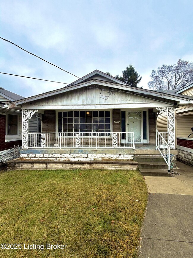 Primary Photo - 3317 Dumesnil St