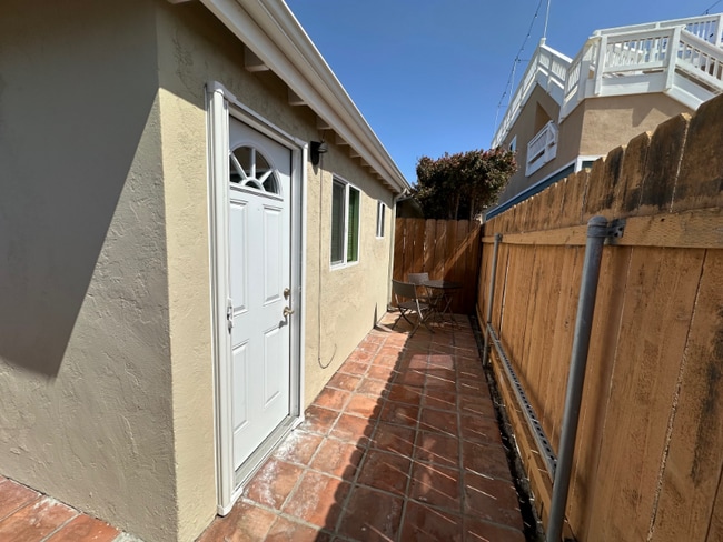 Primary Photo - 941 2nd St