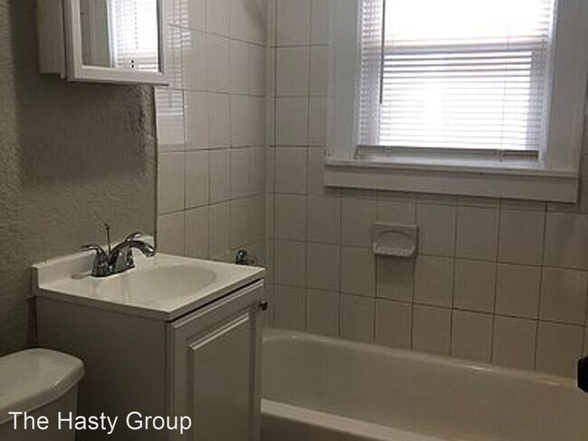 Building Photo - 3 br, 1 bath House - 3310 Agnes Ave