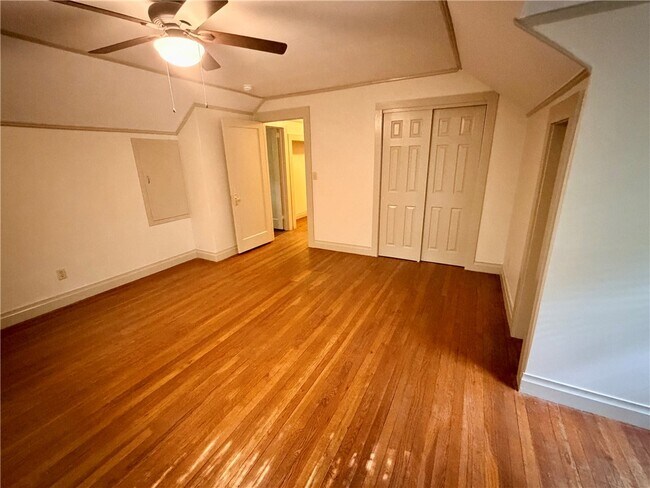 Building Photo - 107 Stardust Ln