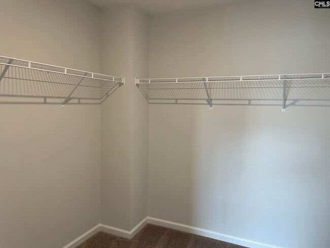 Building Photo - 129 Kings Parish Ct