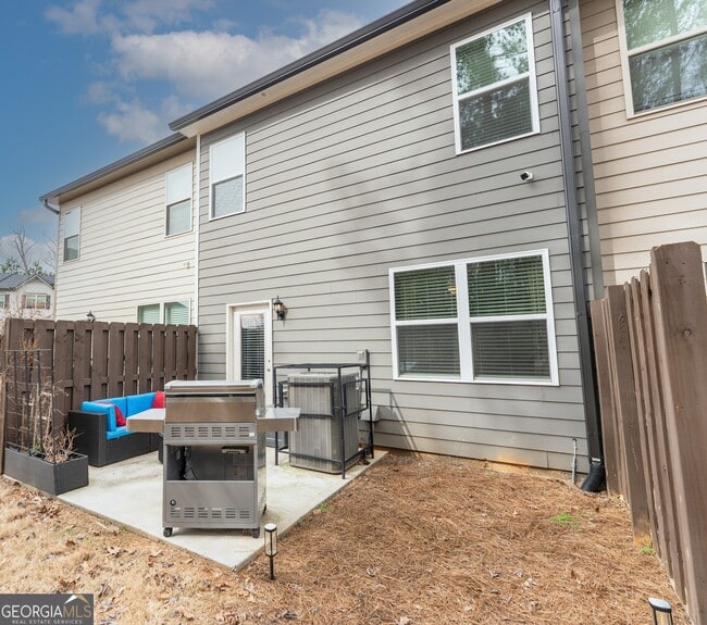 Building Photo - 3132 Meadowstone Ln SW