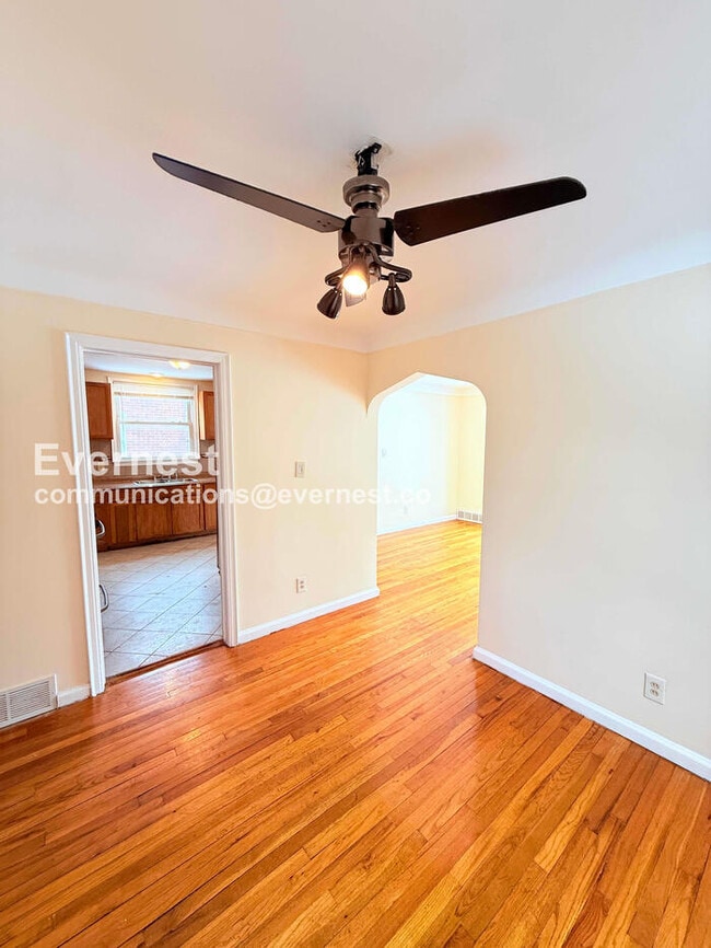 Building Photo - 8034 Hartwell St