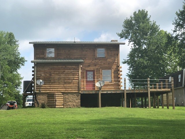 Building Photo - 1063 Marina St