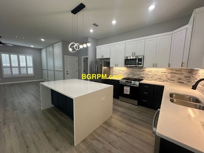 Building Photo - Brand New Construction!