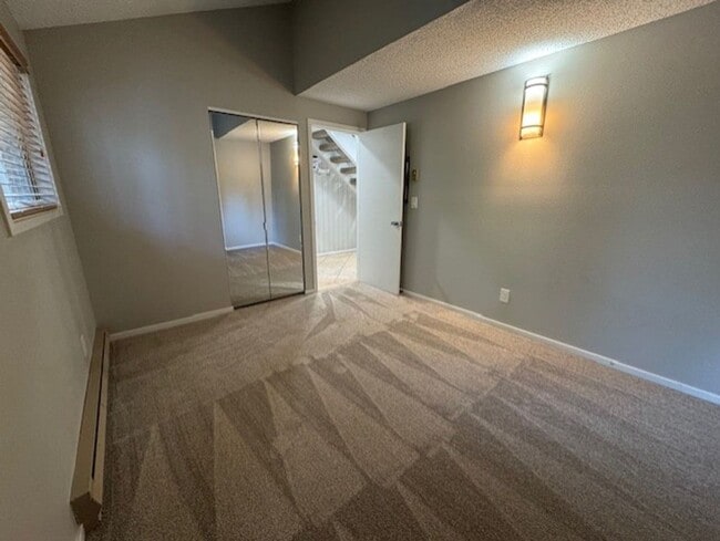 Building Photo - Condo at Mt Bachelor Village