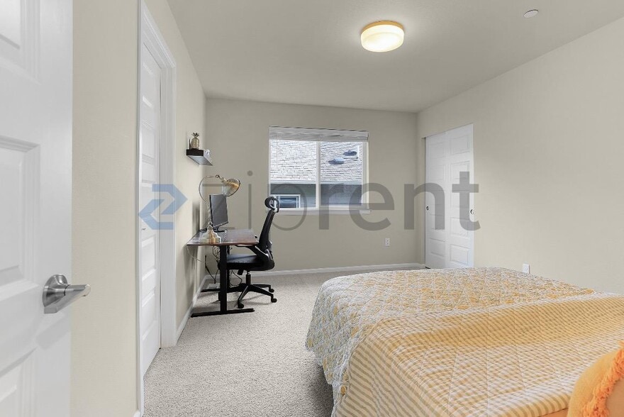 Building Photo - Unit