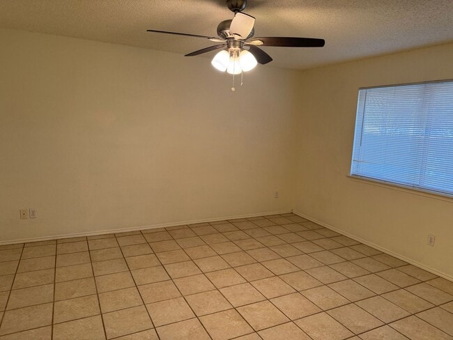 Building Photo - Cute Single Story 3 Bedroom in Keller ISD
