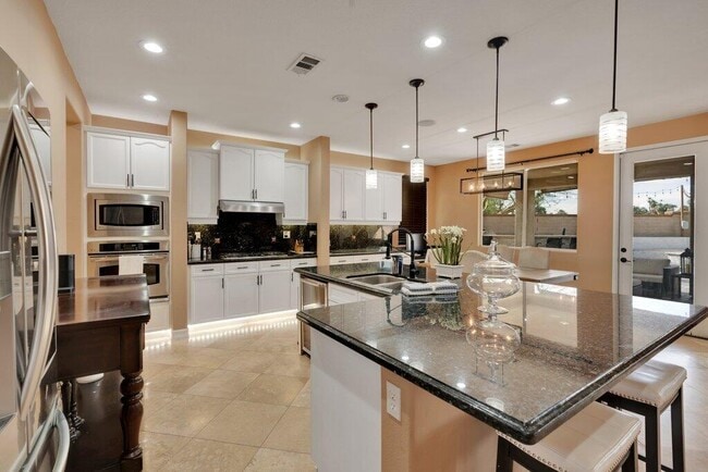 Building Photo - 83394 Matador Ct