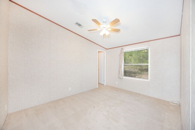 Building Photo - 590 County Rd 4614