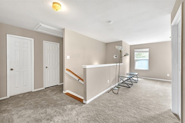 Building Photo - 3007 Apple Dale Dr