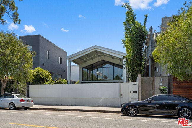 Building Photo - 548 Rose Ave