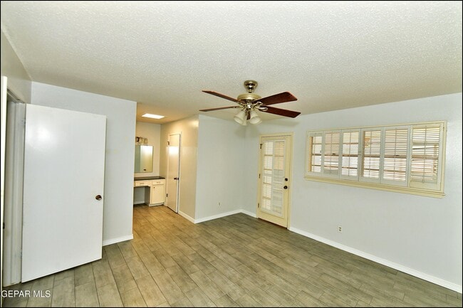 Building Photo - 9125 W H Burges Dr