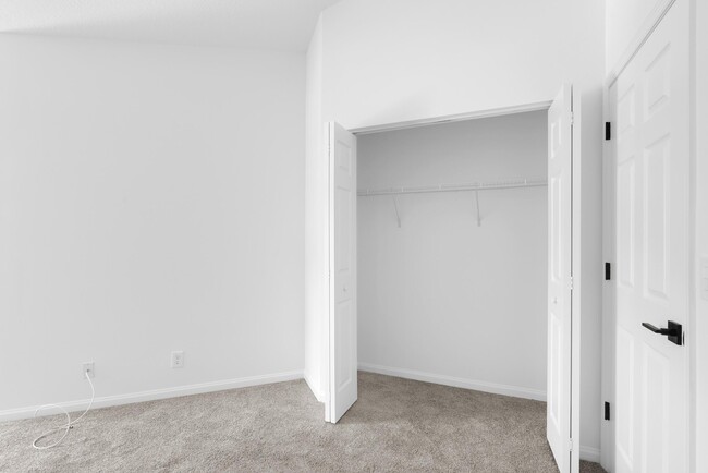 Building Photo - 9700 Porta Leona Ln