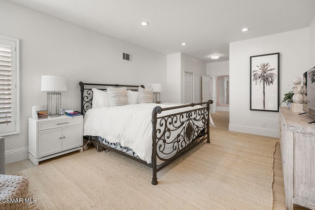 Building Photo - 2181 Brookfield Dr