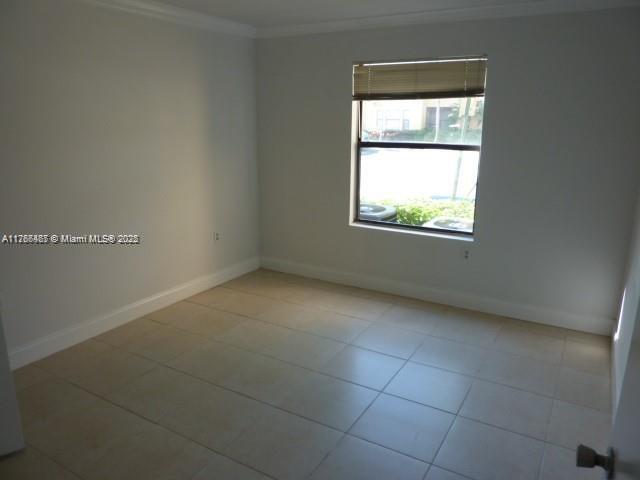 Building Photo - 10441 SW 156th Ct