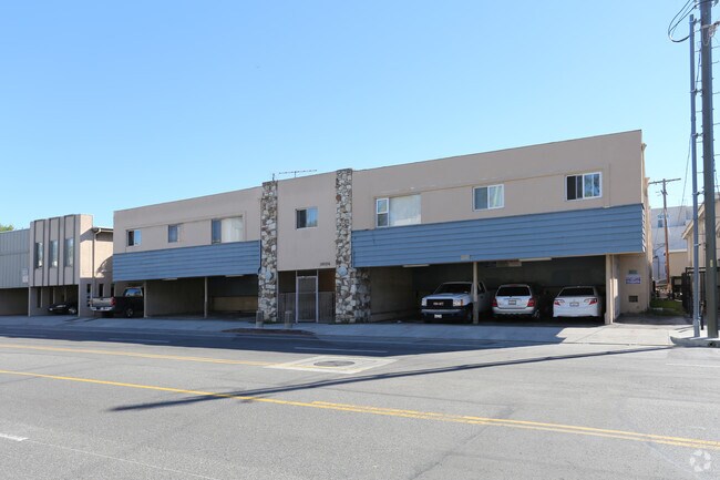 Building Photo - 10026 Palms Blvd.,