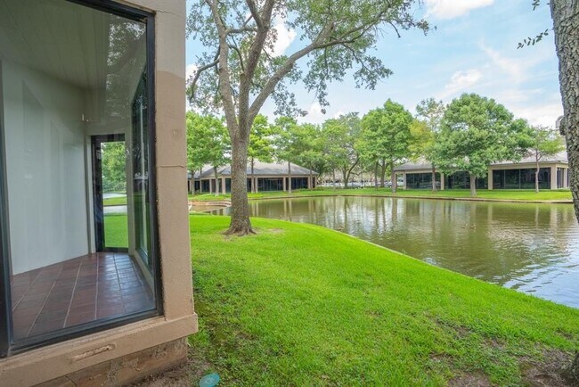 Building Photo - 4144 Greystone Way