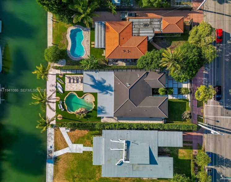 Building Photo - 7810 Hawthorne Ave