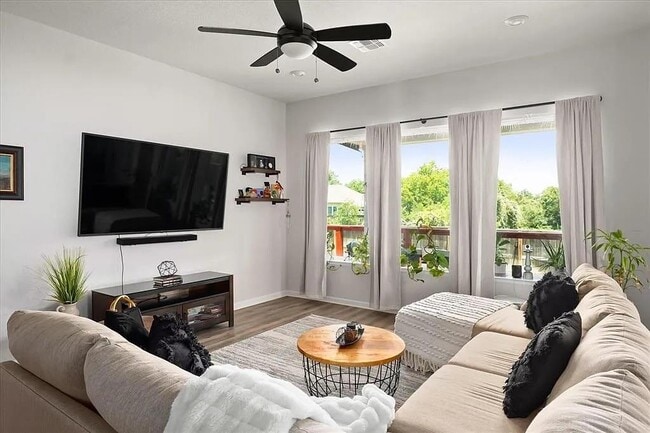 Building Photo - 108 Charles Zanco Dr