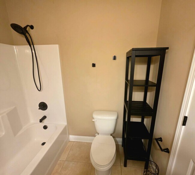 Building Photo - 4 Bedroom/3 Bathroom Plus, Plus, and Plus ...