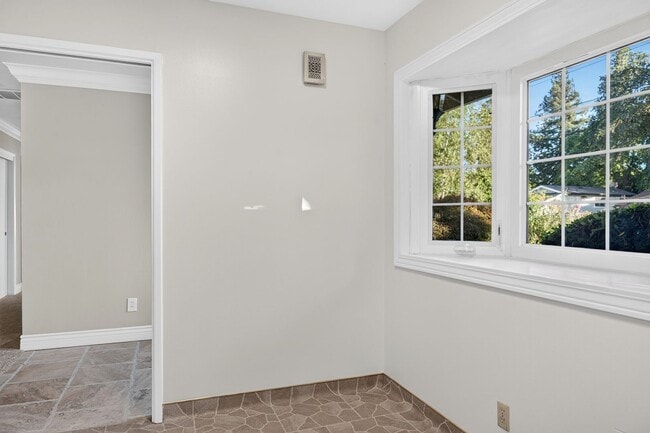 Building Photo - Single-Story Walnut Creek Home Near Top-Rated Schools, BART & Shopping