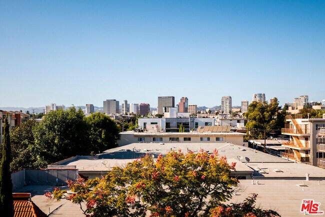 Building Photo - 1944 Glendon Ave