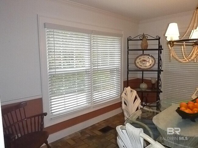 Building Photo - 19307 Scenic Hwy 98