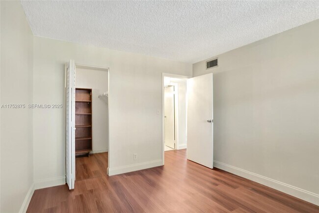 Building Photo - 3671 Environ Blvd