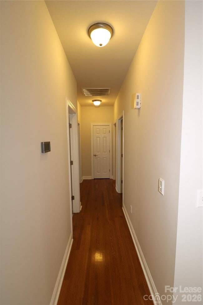 Building Photo - 166 Oak Haven Pl NW