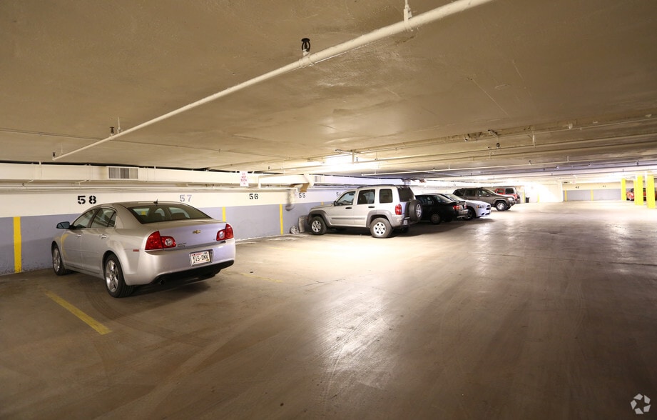 Oglesby Towers Apartments 6700 S Oglesby Ave Chicago IL 60649