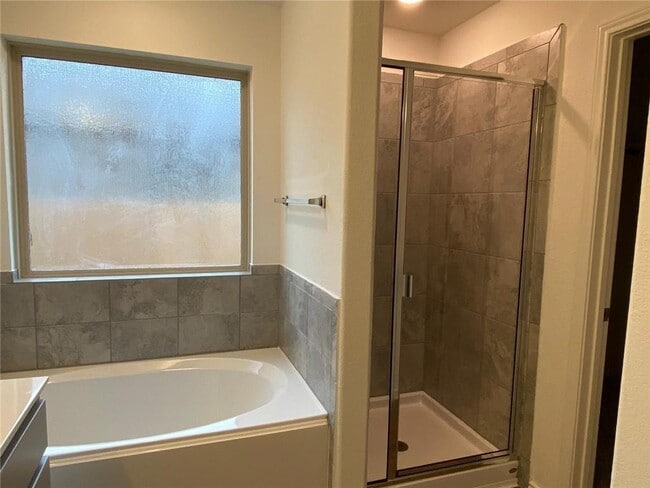 Building Photo - 6417 Turin Ln