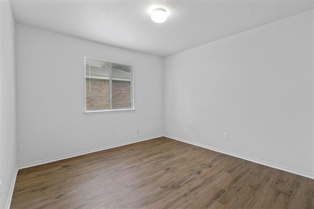 Building Photo - 2205 Lookout Ln