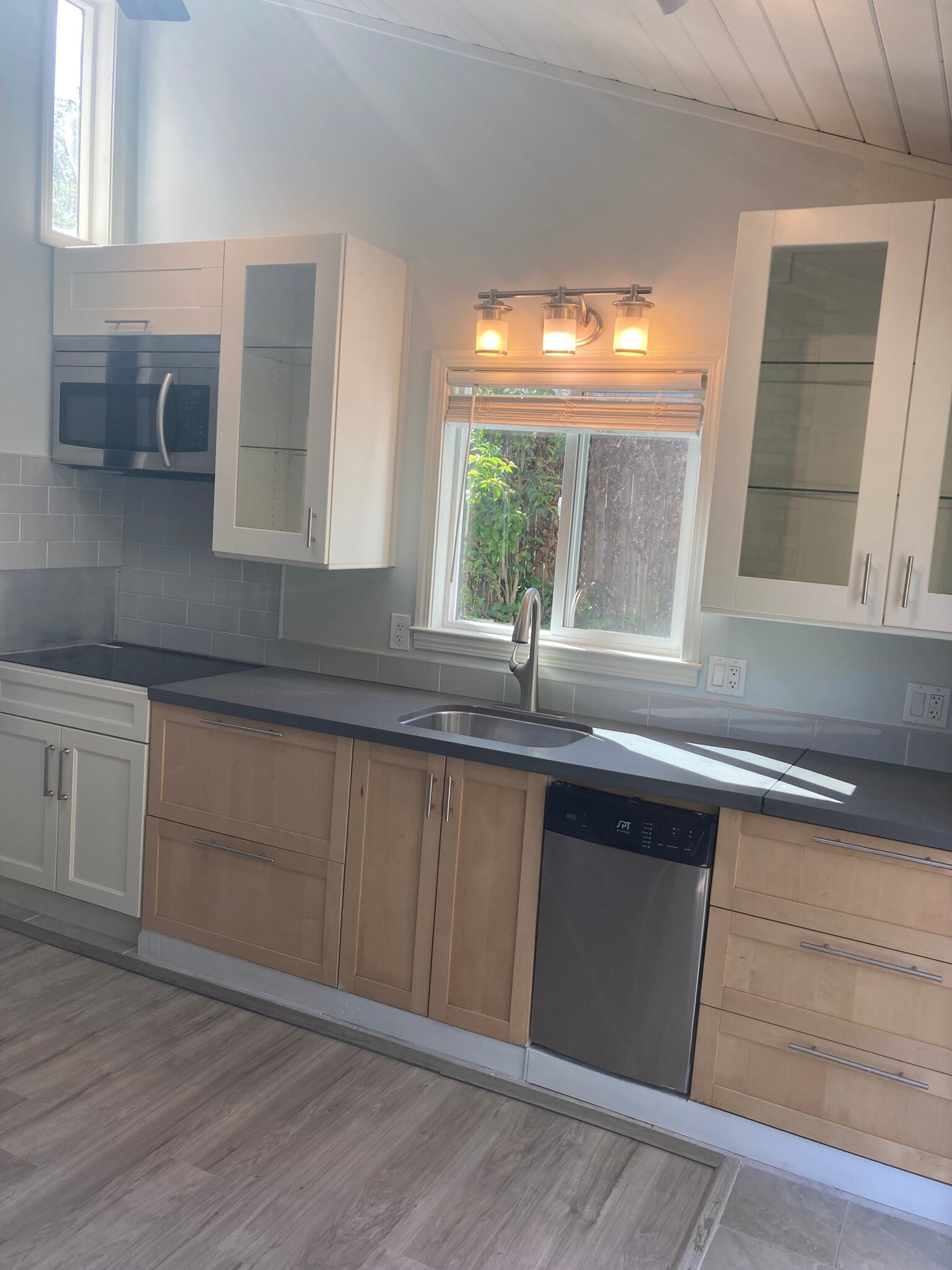 Building Photo - 140 Mendocino Pl