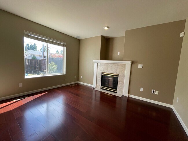 Building Photo - 14790 NW Yellowstone Ct