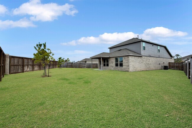 Building Photo - 14403 Cedar Ledge Ln